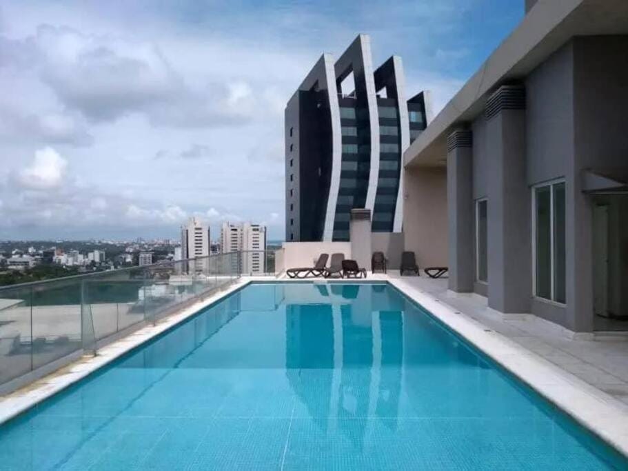 Z SHOPPING LA GALERIA APT Great Location! Low price! Full amenities! Apartment in Asunción