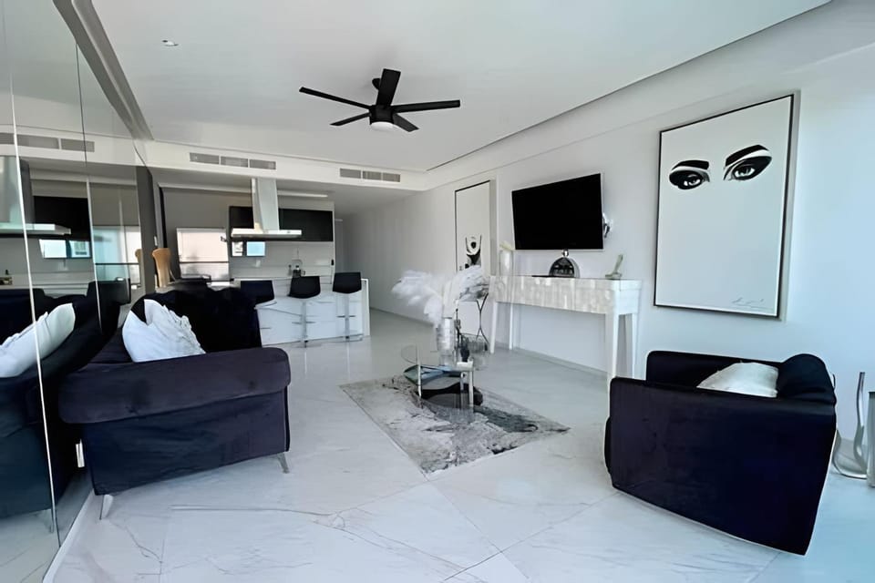 Bird's eye view, Living room, Sea view