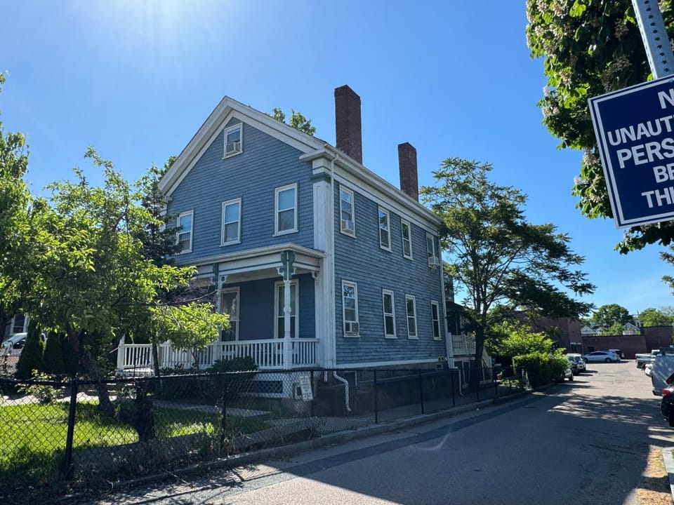 Beautiful 2-Bedroom, 2-Bath Townhouse Apartment in Quincy