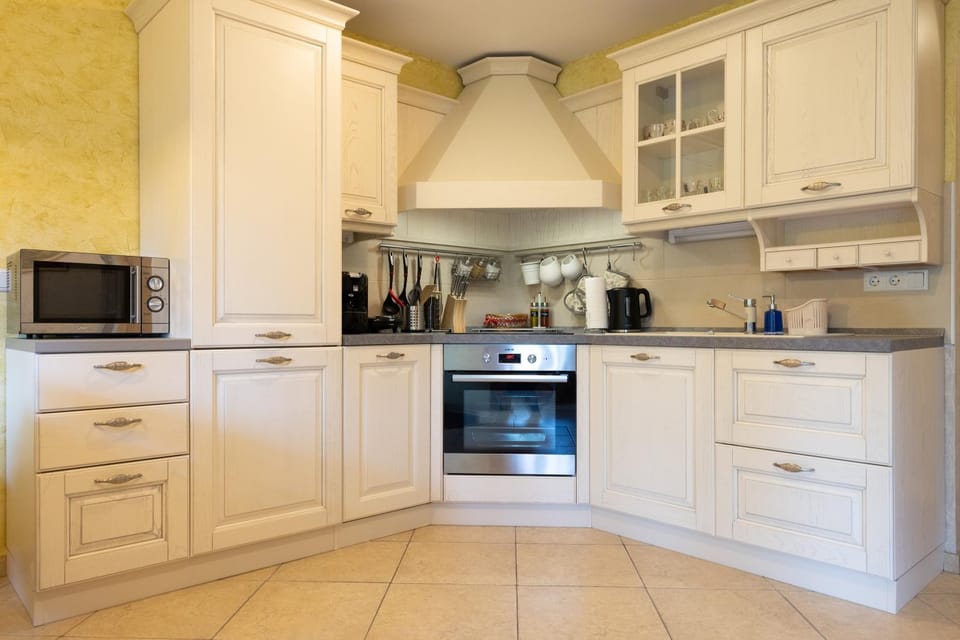 Coffee/tea facilities, Kitchen or kitchenette, dishwasher, minibar, pet friendly, stove, toaster, kitchen