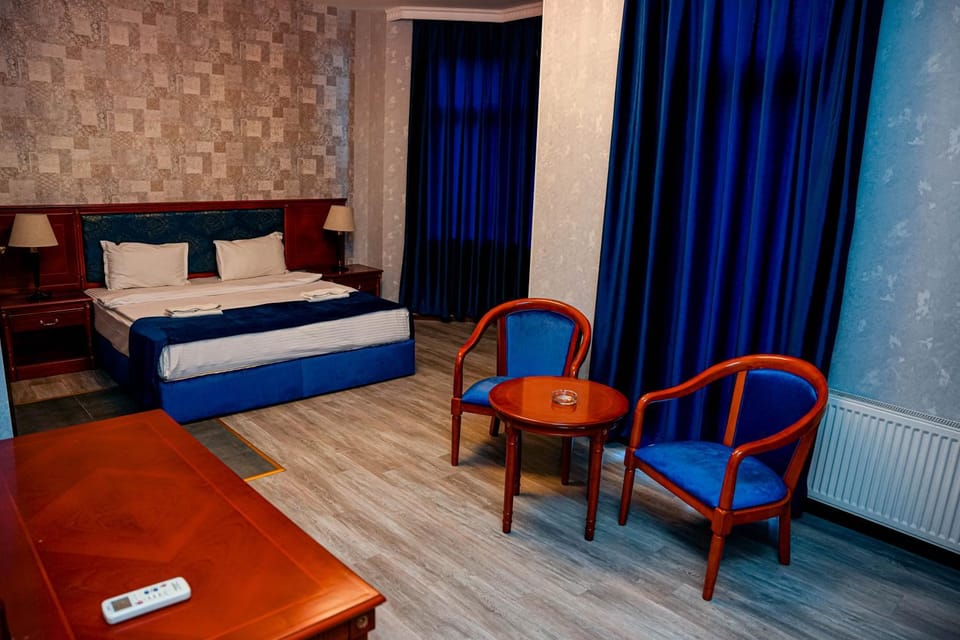 Bedroom, Family