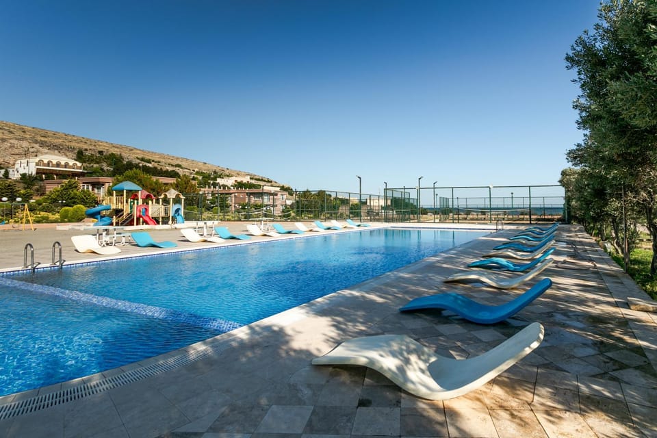 Pool view, Swimming pool