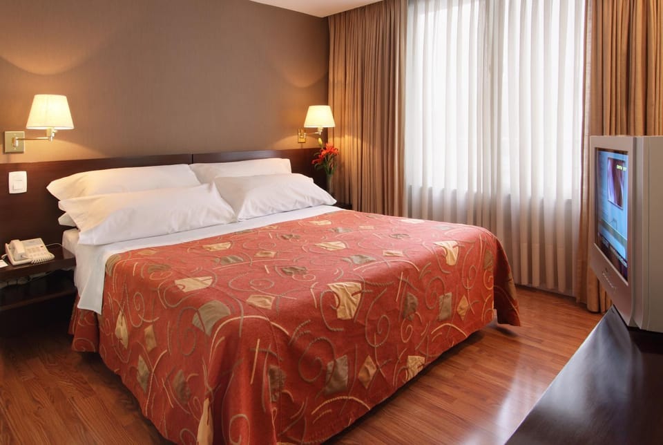 Bed, Photo of the whole room