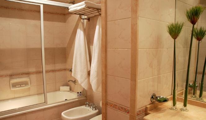 Toilet, Bathroom, Bath, towels