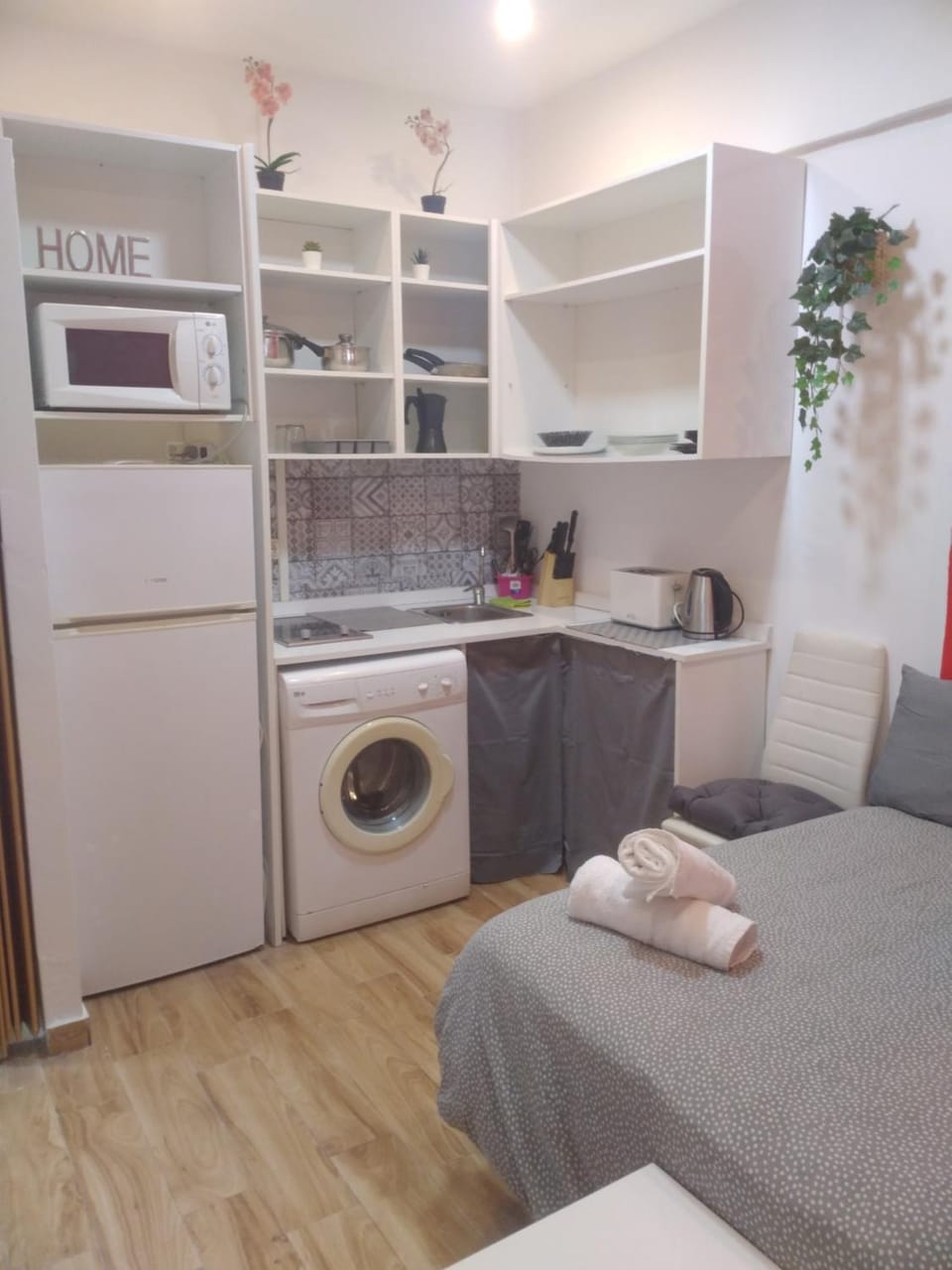 Estudio cerca del Carrefour rosaleda Apartment in Malaga