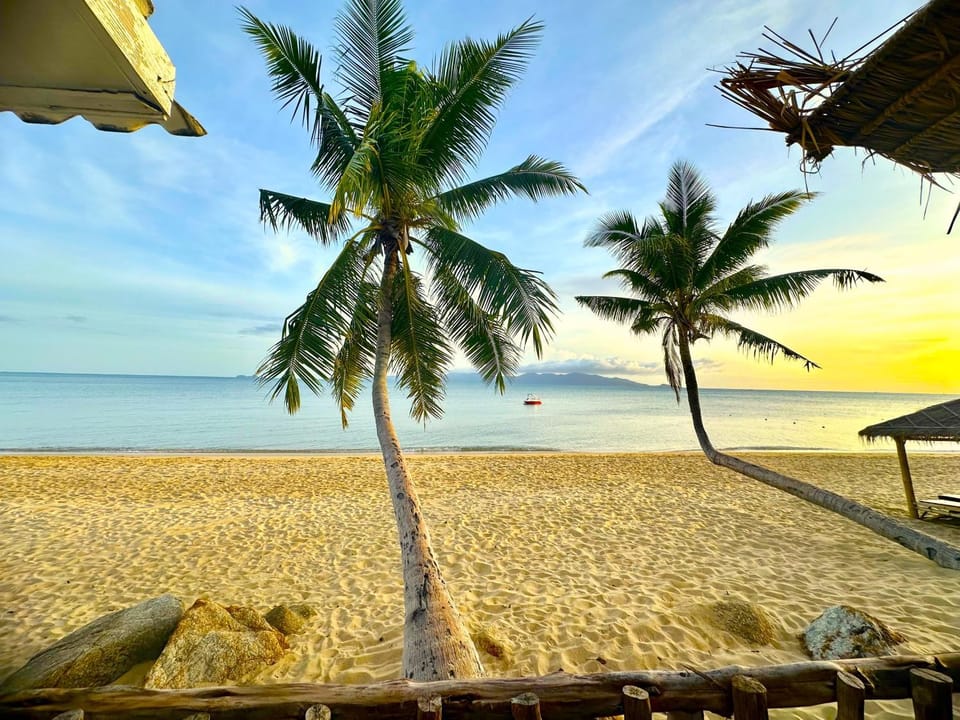 Nearby landmark, Natural landscape, Beach, Sunrise