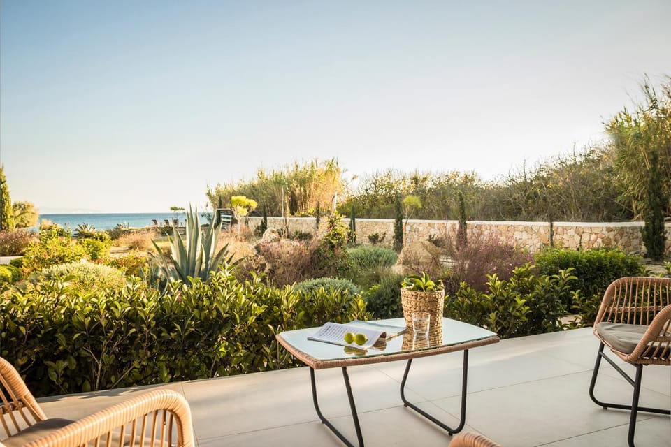 Patio, Day, Natural landscape, Garden, View (from property/room), Balcony/Terrace, Garden view, Sea view