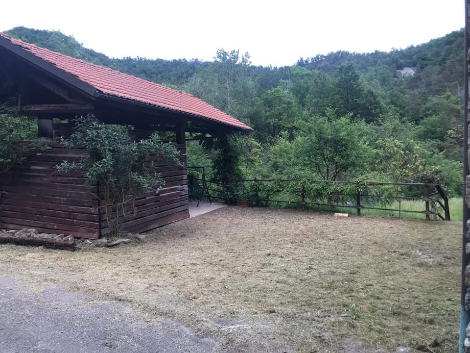 Era del Cinghiale Bianco, intera cascina nel Parco di Piana Crixia Apartment in Liguria