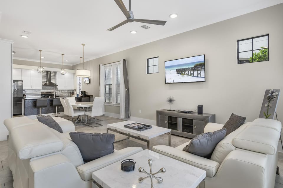 Villa Lago 1954 G House in Miramar Beach