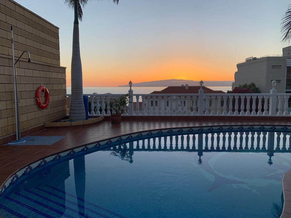 Spring, Summer, Balcony/Terrace, Sea view, Swimming pool, Sunset