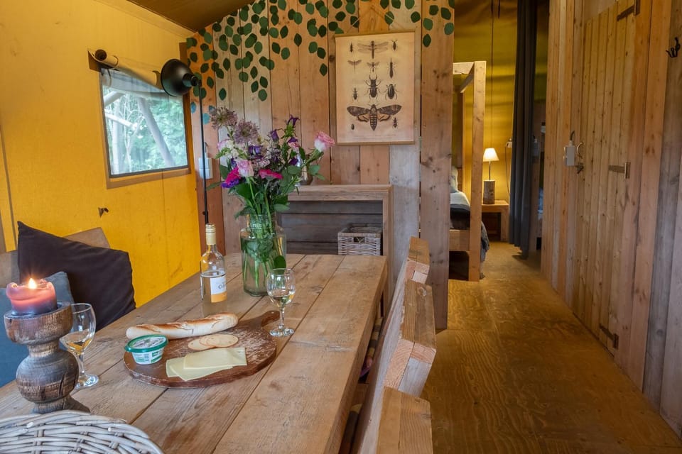 Hoeve Linnerveld XL Luxury tent in Limburg (province)