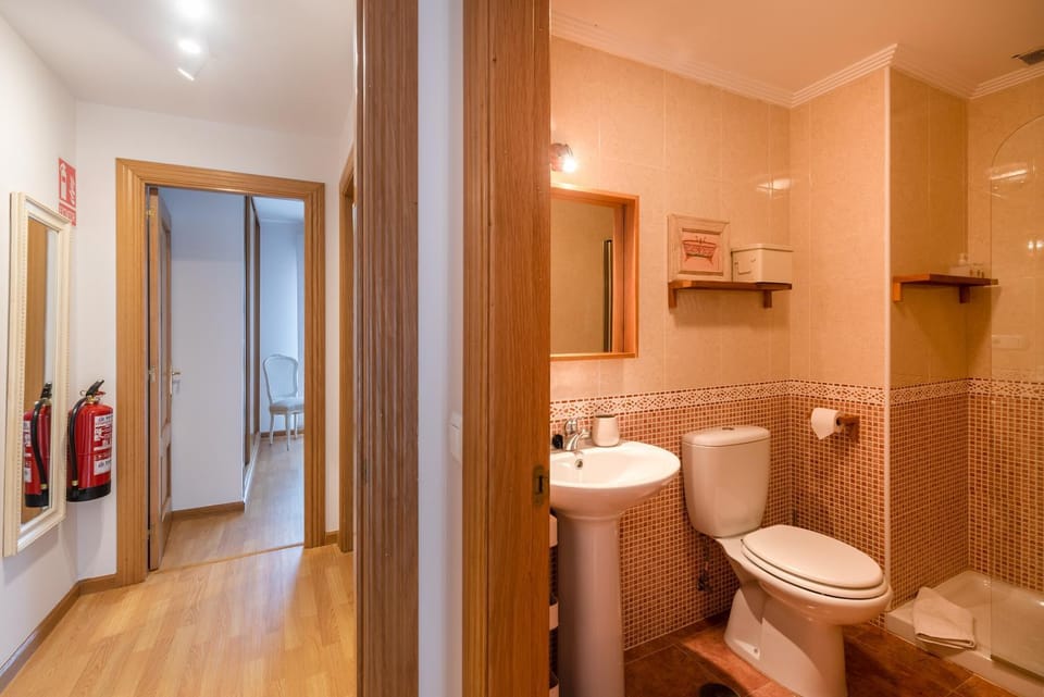 Toilet, Bathroom