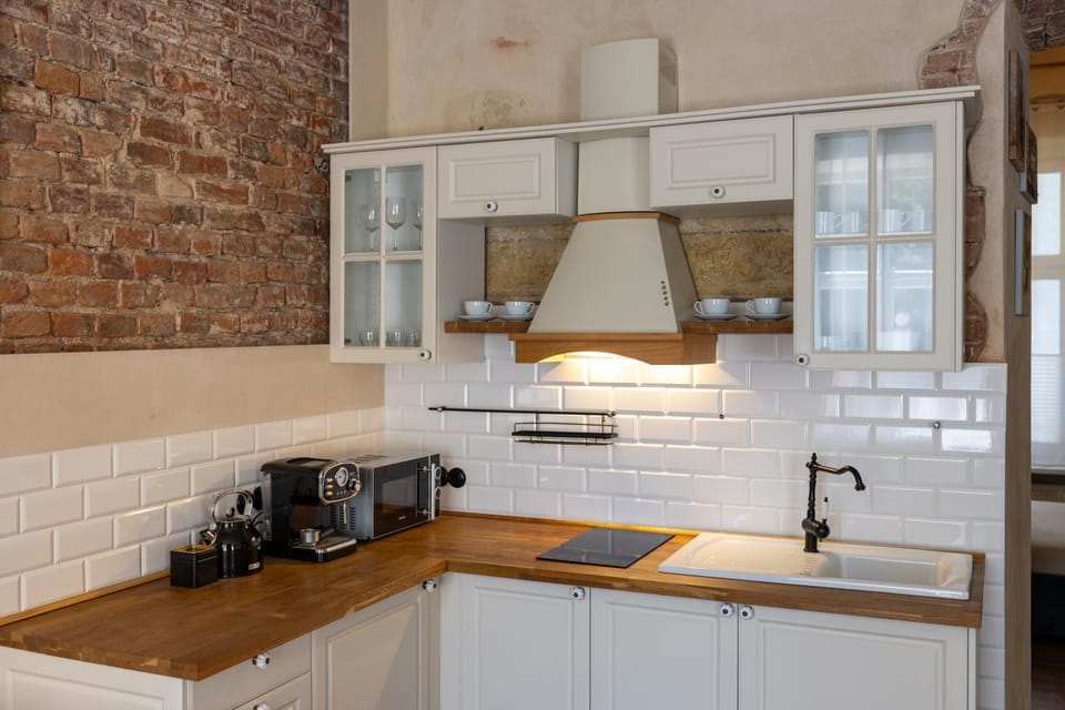 Coffee/tea facilities, Kitchen or kitchenette, pet friendly, stove