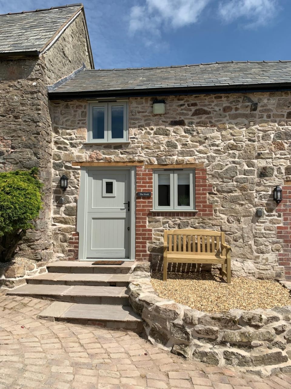 Property building, Facade/entrance