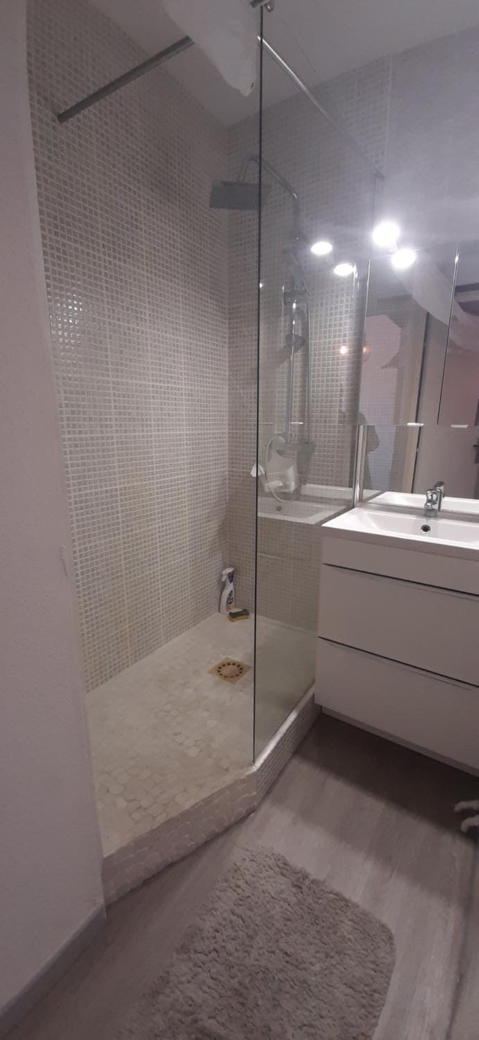 Shower, Bathroom