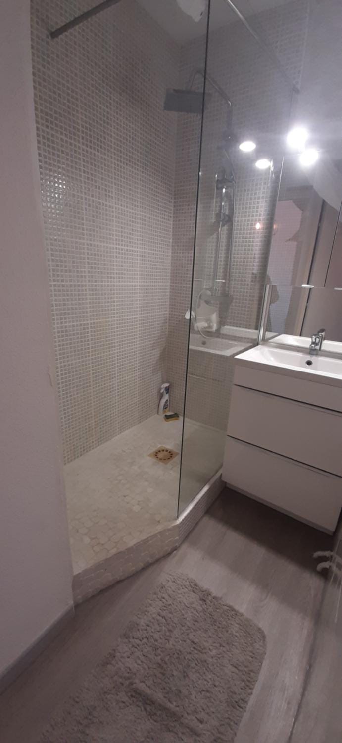 Shower, Bathroom