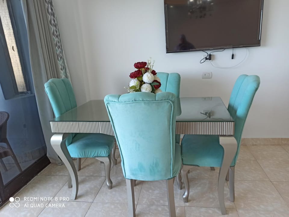 شقةفاخرةبجليم على البحر مباشرة Apartment in Alexandria