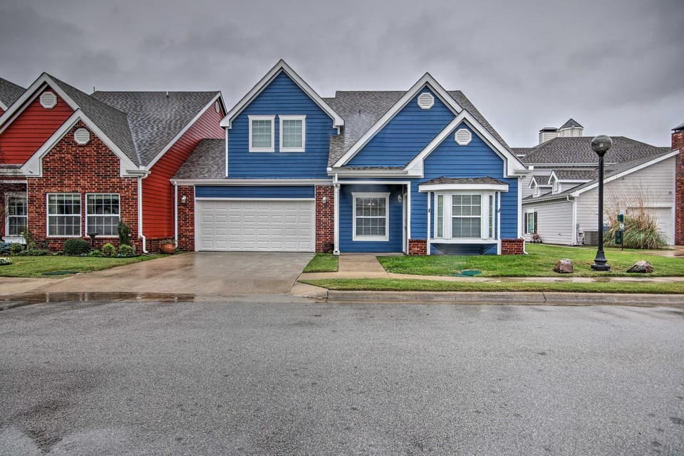 1 Block to Boat Ramp Monkey Island Home House in Ozark Mountains