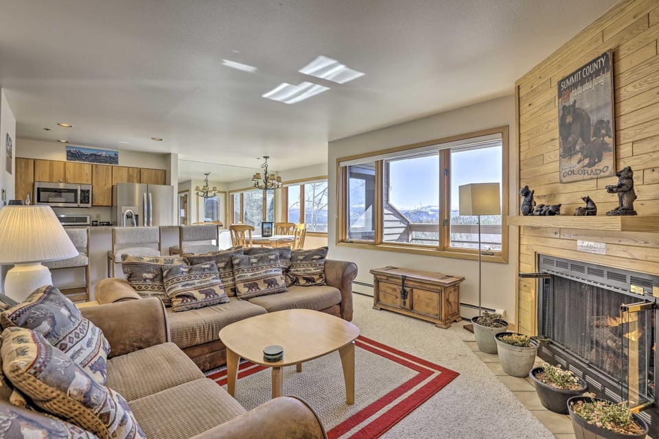 Condo w/ Views & Hot Tub Access in Silverthorne! House in Wildernest
