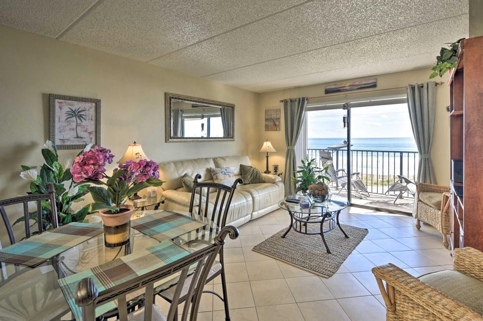 Ormond Beach Condo w/ Balcony & Views House in Ormond By The Sea
