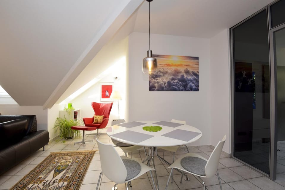 Living room, Seating area, Dining area