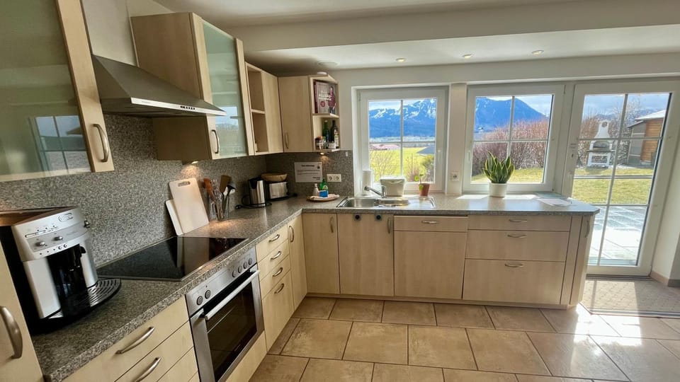 Kitchen or kitchenette, Garden view, stove, kitchen