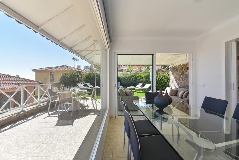 Balcony/Terrace, Living room