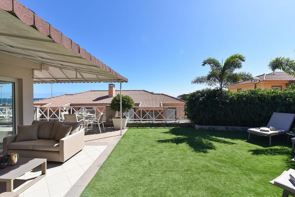 Garden, Balcony/Terrace