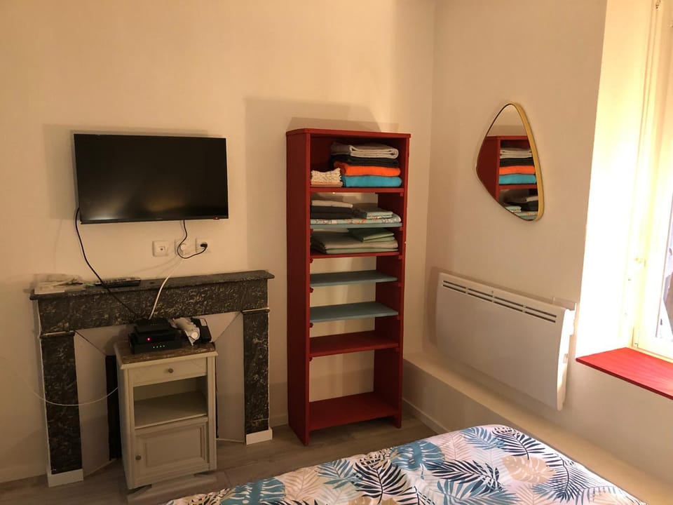 Chez Julien: appartement confort plein centre Apartment in Grand Est