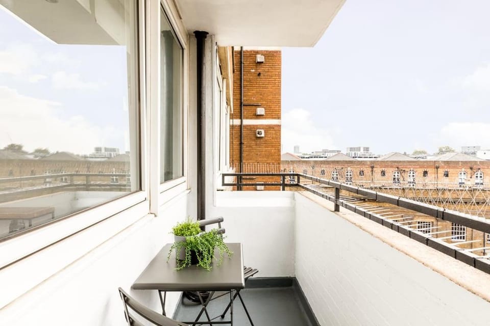 Bright London Bridge Apartment Apartment in London Borough of Southwark