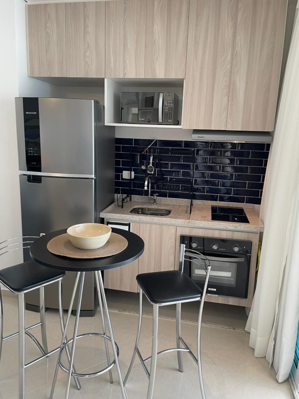 Kitchen or kitchenette, Dining area, Communal kitchen