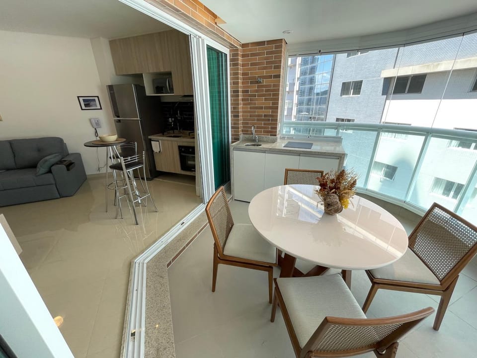 Seating area, Dining area, Communal kitchen