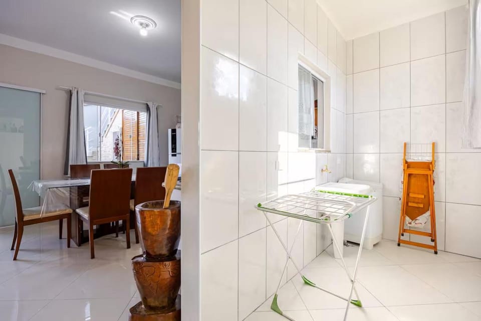 Casa de 4 suites com piscina, próxima a praias e do centro de Ubatuba House in Ubatuba