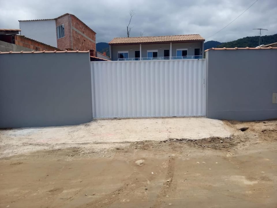 Casa de 4 suites com piscina, próxima a praias e do centro de Ubatuba House in Ubatuba