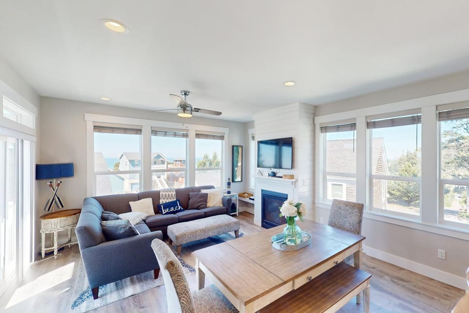 Driftaway Dreamer House in Lincoln City