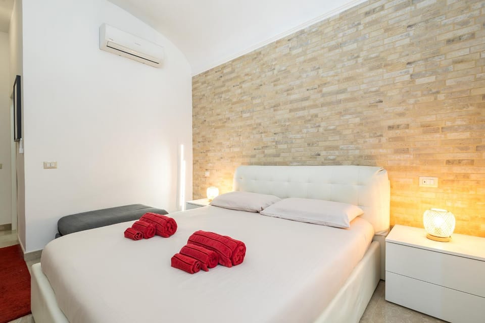 Domus Enea - Colosseo Termini Apartment in Rome