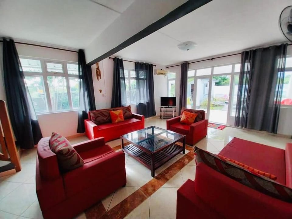 Coral Apartment ( 5 bedroom apartment) Apartment in Rivière du Rempart District, Mauritius