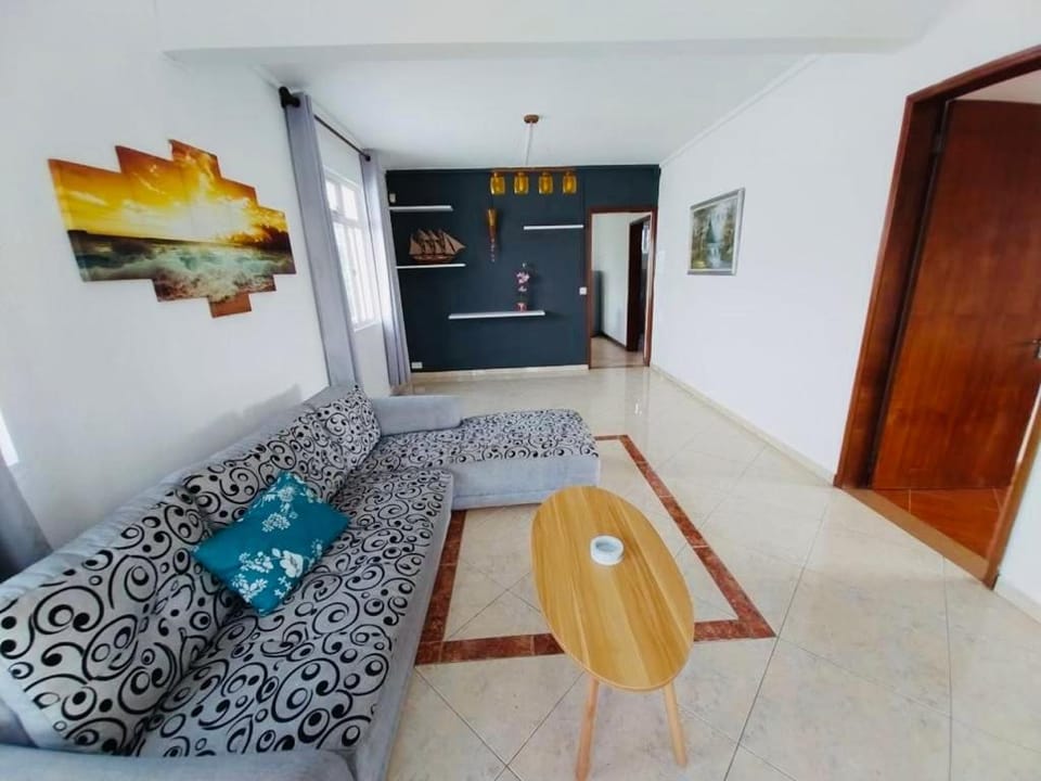 Coral Apartment ( 5 bedroom apartment) Apartment in Rivière du Rempart District, Mauritius