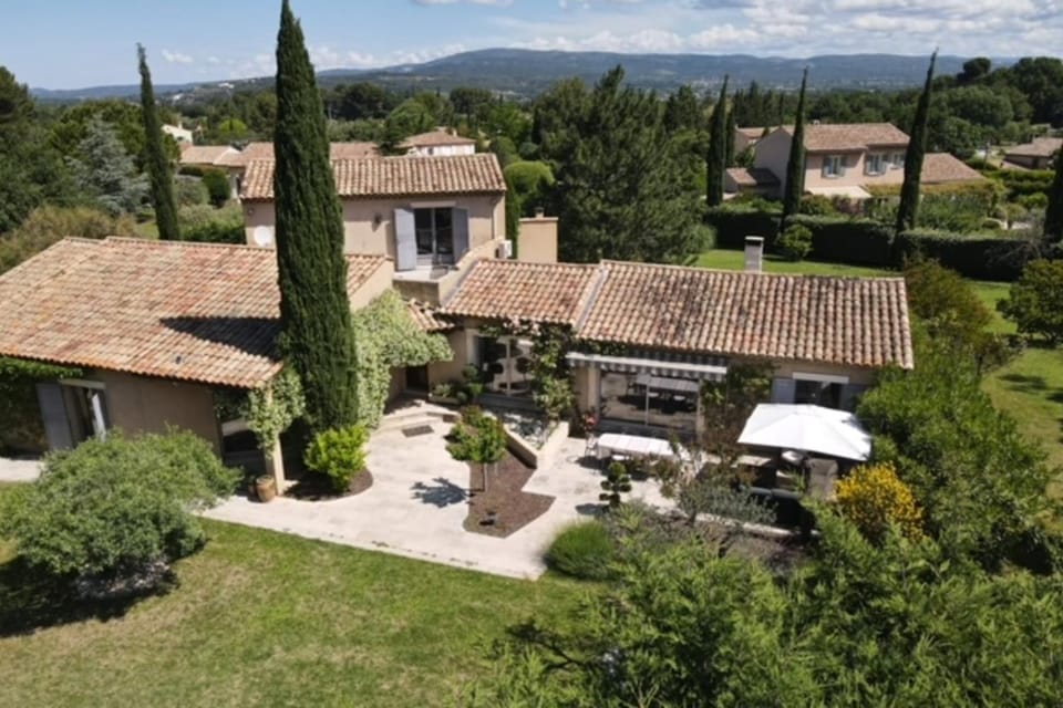 Villa de 300 m au coeur du Luberon au calme sans Villa in Provence-Alpes-Côte d'Azur