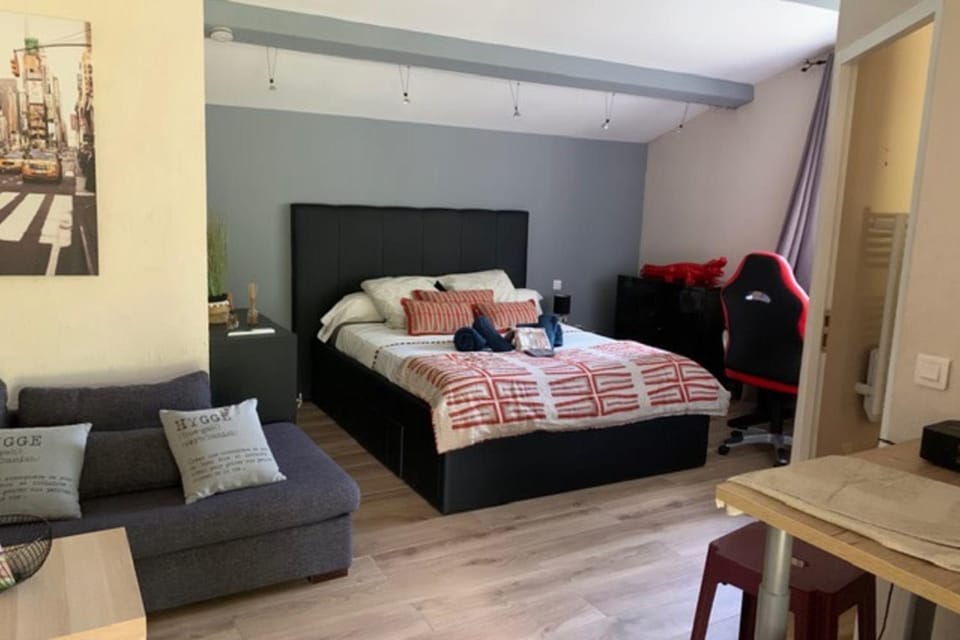 Gite Studio indépendant au cœur du Luberon Apartment in Provence-Alpes-Côte d'Azur