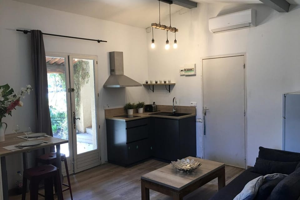 Gite Studio indépendant au cœur du Luberon Apartment in Provence-Alpes-Côte d'Azur