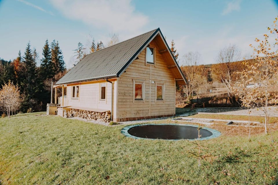 Property building, Spring, Day, Garden, Garden view