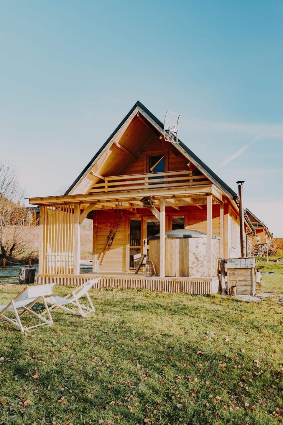 Property building, Spring, Day, Garden, Garden view