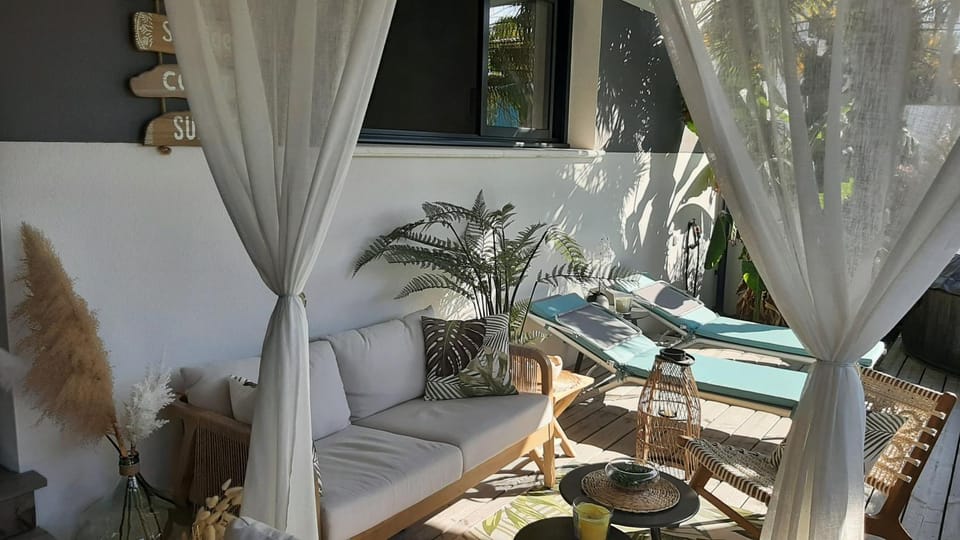 Property building, Patio