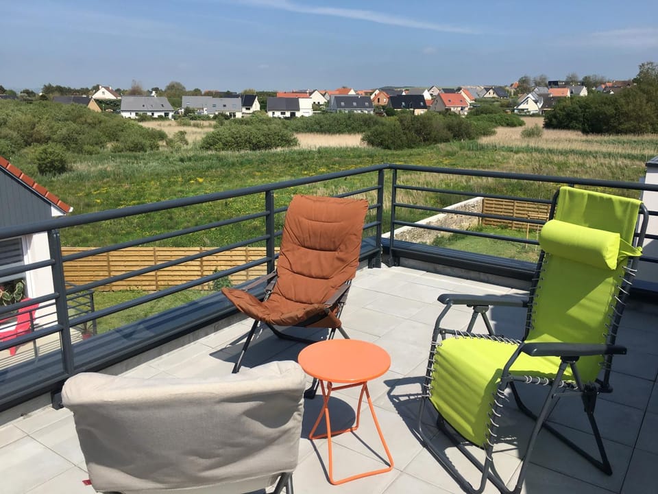 Day, Natural landscape, View (from property/room), Balcony/Terrace