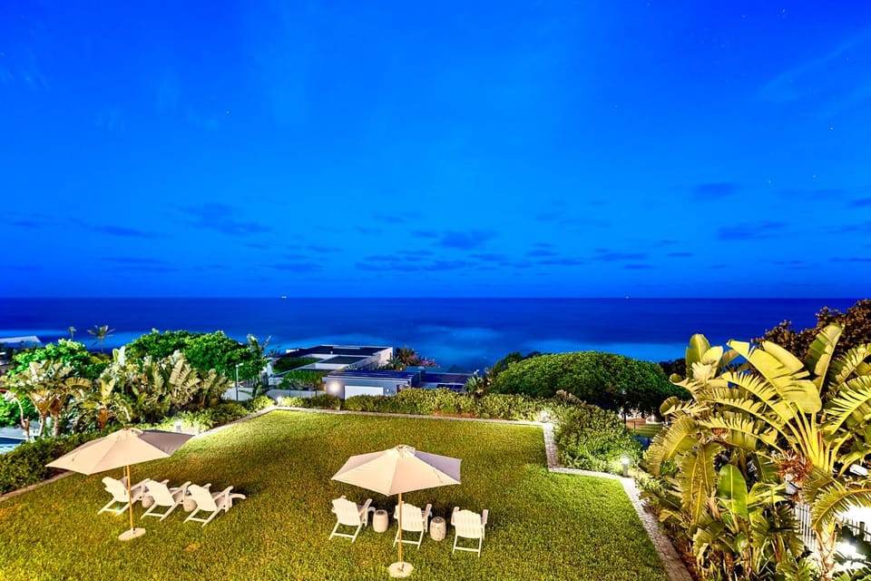 Patio, Spring, Night, Natural landscape, Summer, Garden, View (from property/room), Balcony/Terrace, Evening entertainment, Sea view, Area and facilities, Drinks, Seasons, Time of day, Location, furniture, sunbed