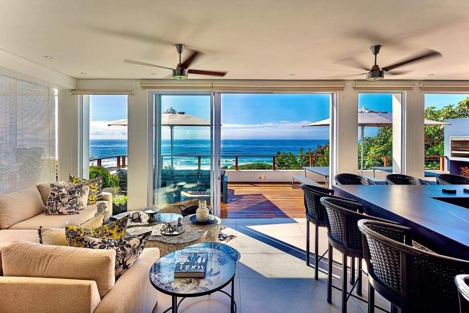 Patio, Day, Natural landscape, Balcony/Terrace, Balcony/Terrace, Lounge or bar, Decorative detail, Seating area, Sea view, Time of day, Location, furniture, furniture