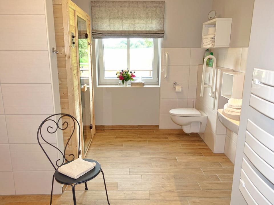 Sauna, Bathroom