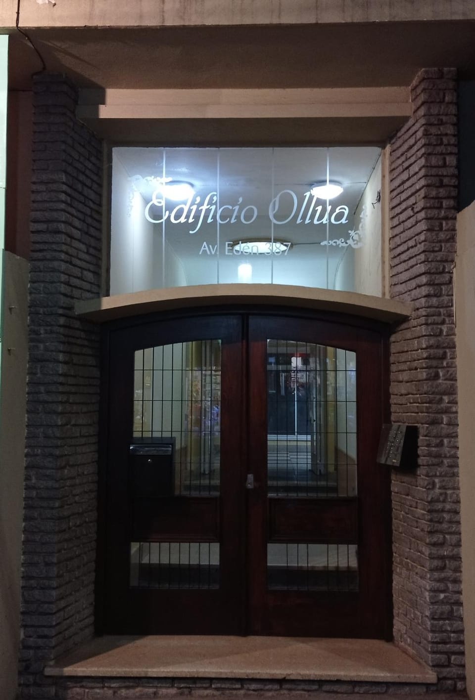 Facade/entrance