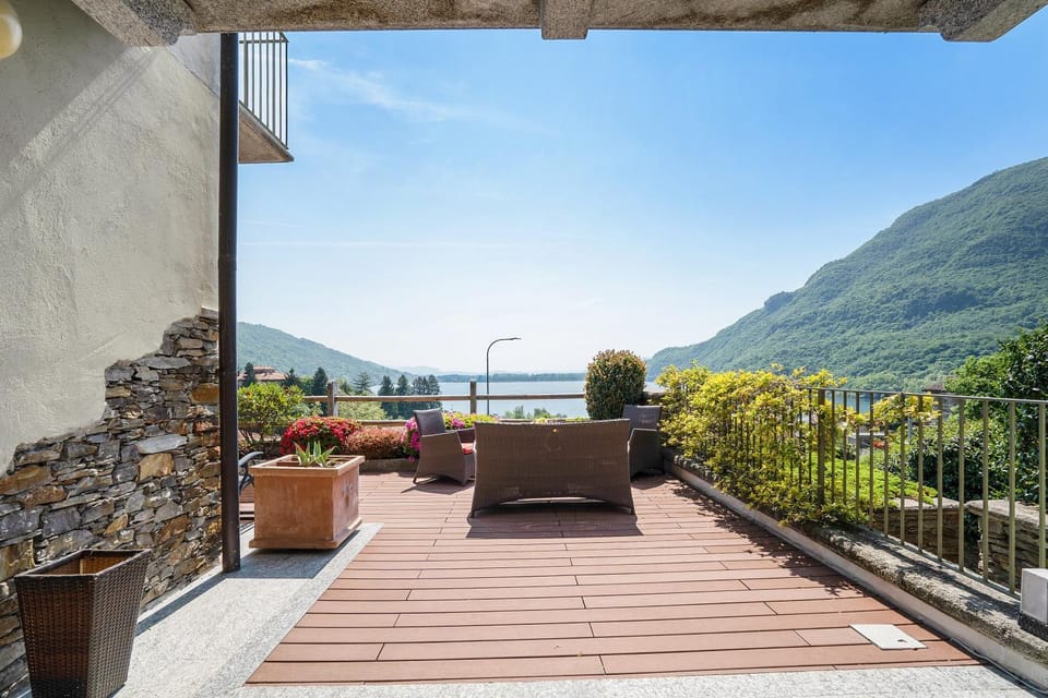 Property building, Balcony/Terrace